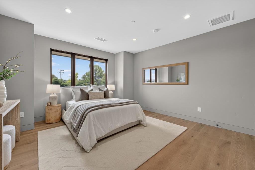 main property photo 72