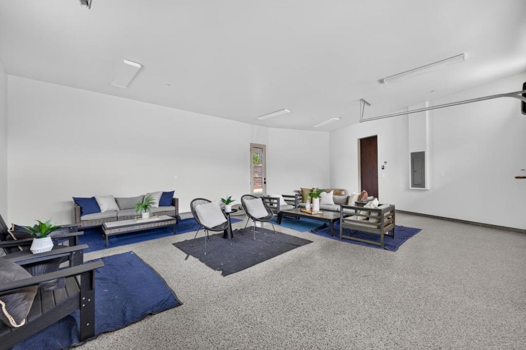 main property photo 83