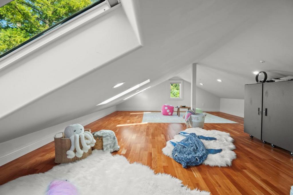 main property photo 67