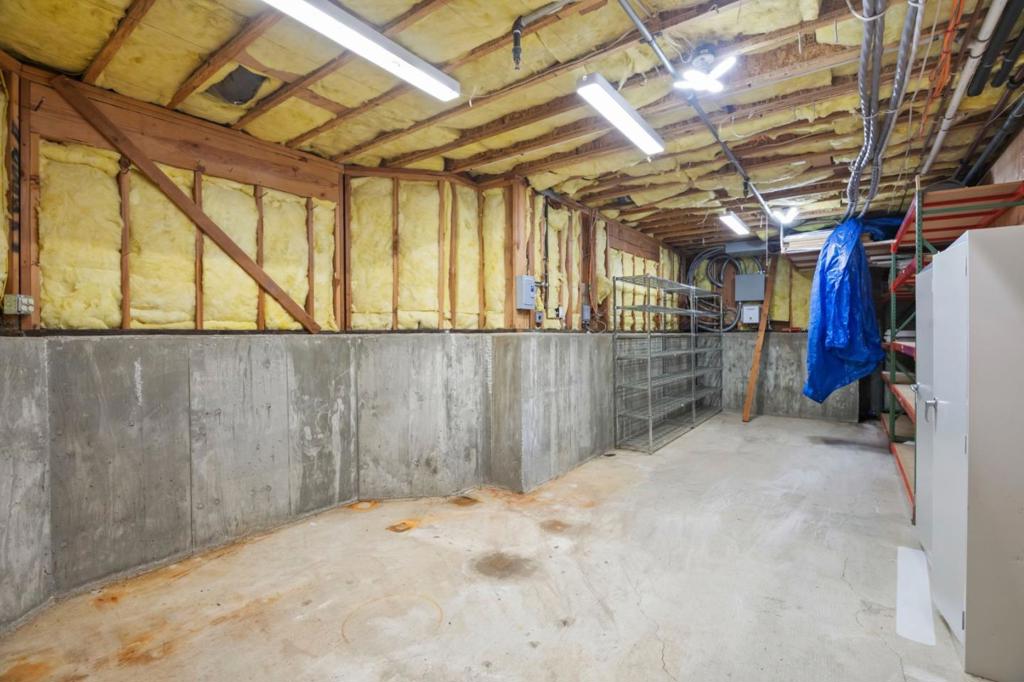 main property photo 70