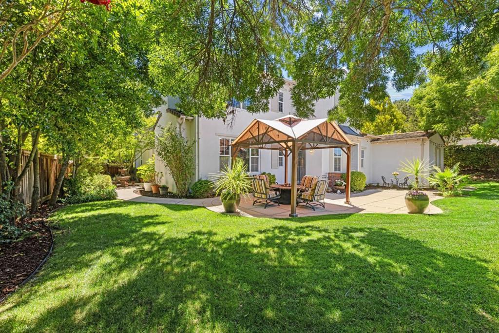 main property photo 64