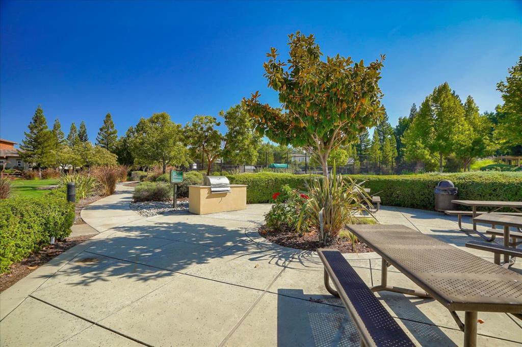 main property photo 80