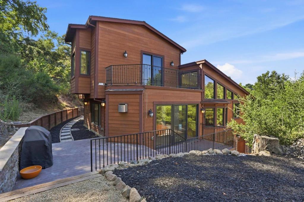 main property photo 68