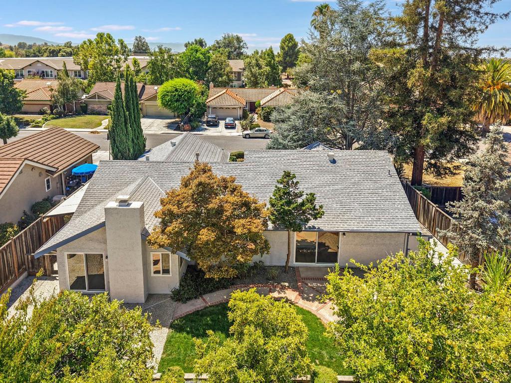 main property photo 54