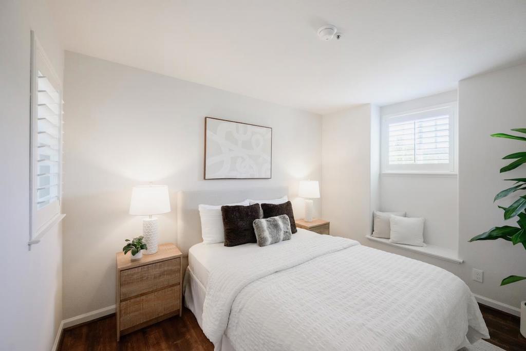 main property photo 64