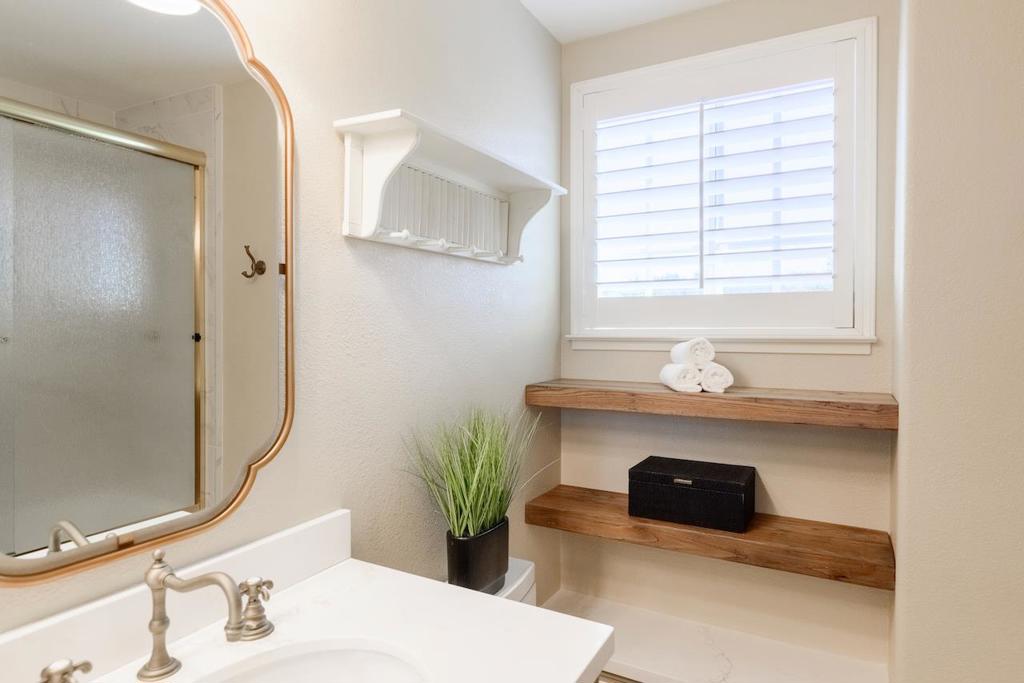 main property photo 67