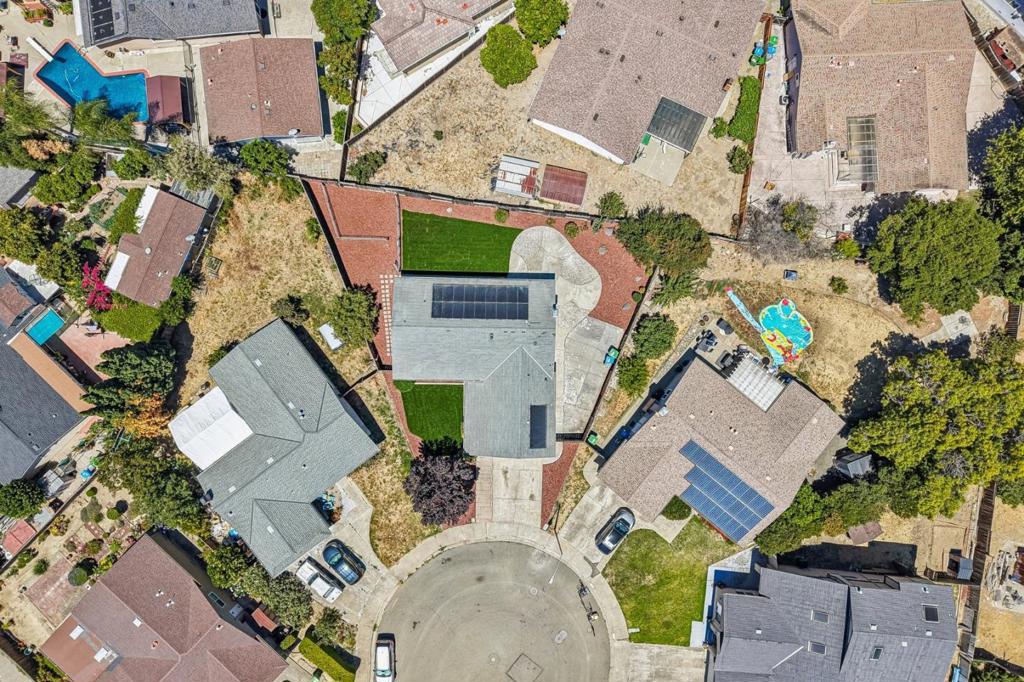 main property photo 47