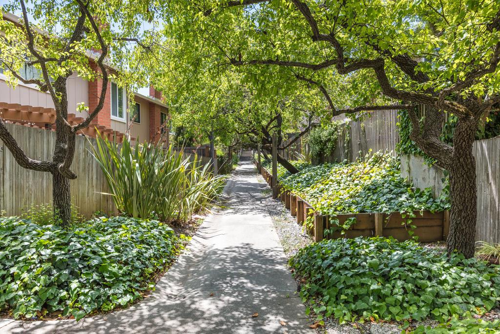 main property photo 75