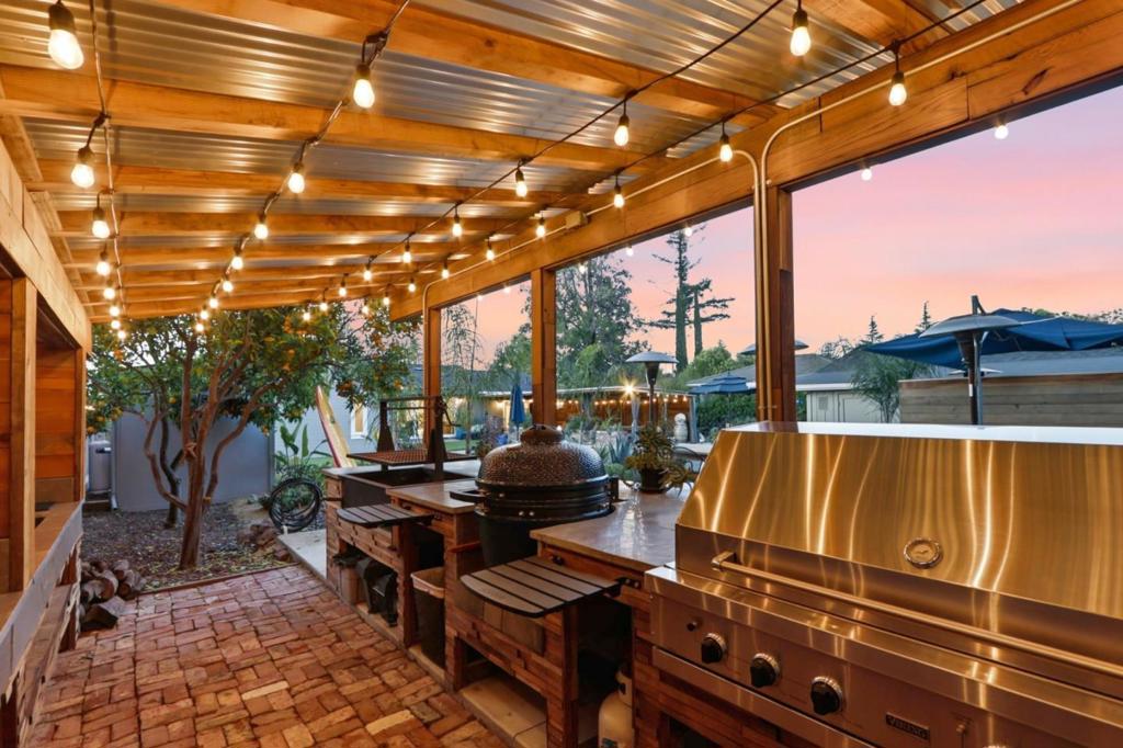 main property photo 96