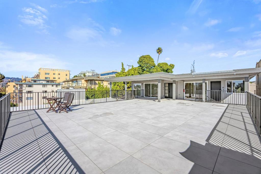 main property photo 103