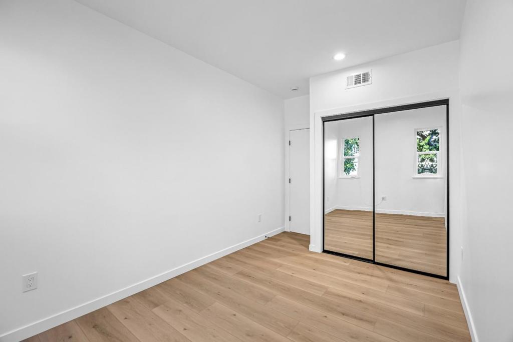 main property photo 76