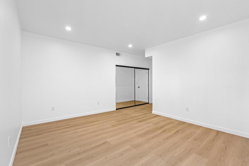 main property photo 86