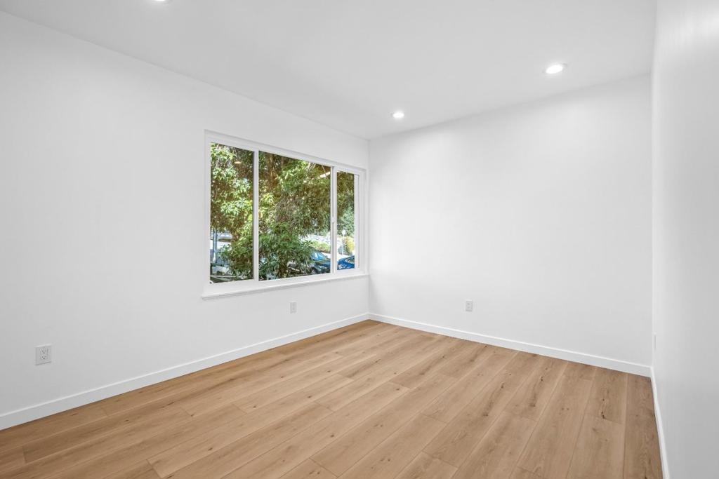 main property photo 95