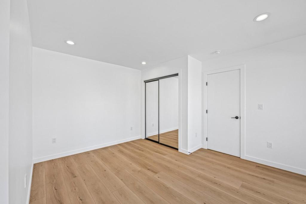 main property photo 98