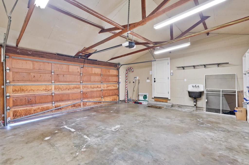 main property photo 70