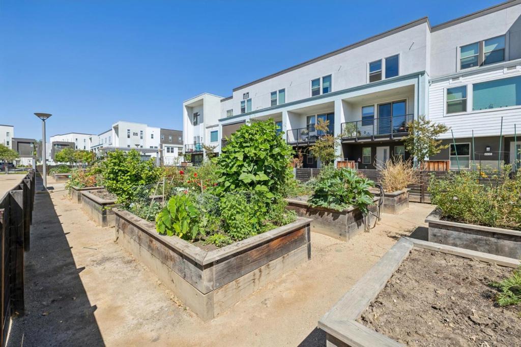 main property photo 65