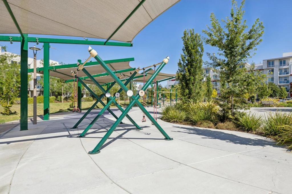main property photo 74