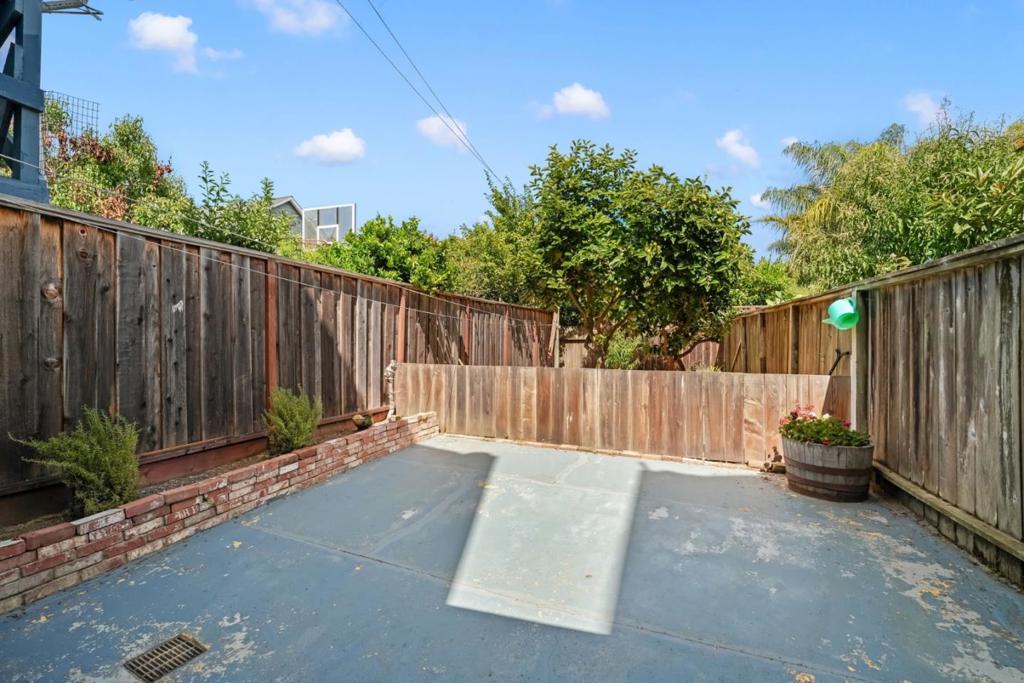 main property photo 60