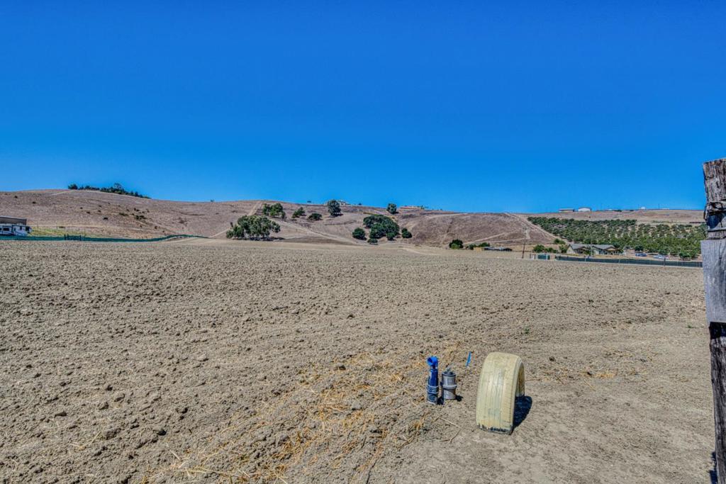 main property photo 59