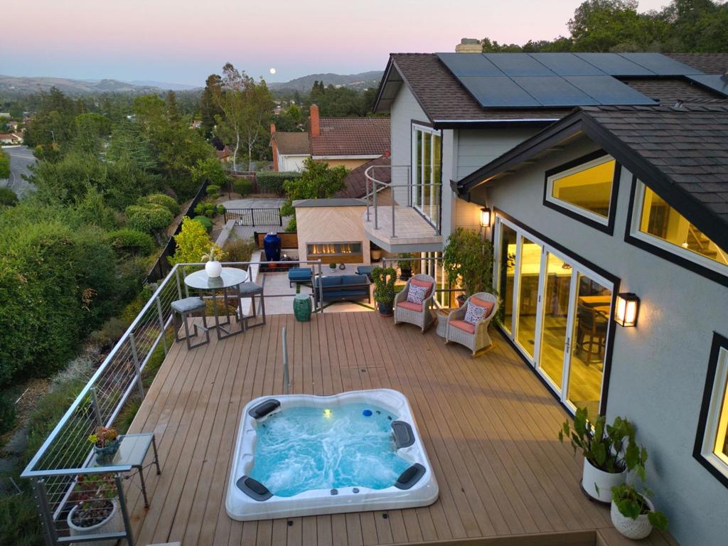 main property photo 44