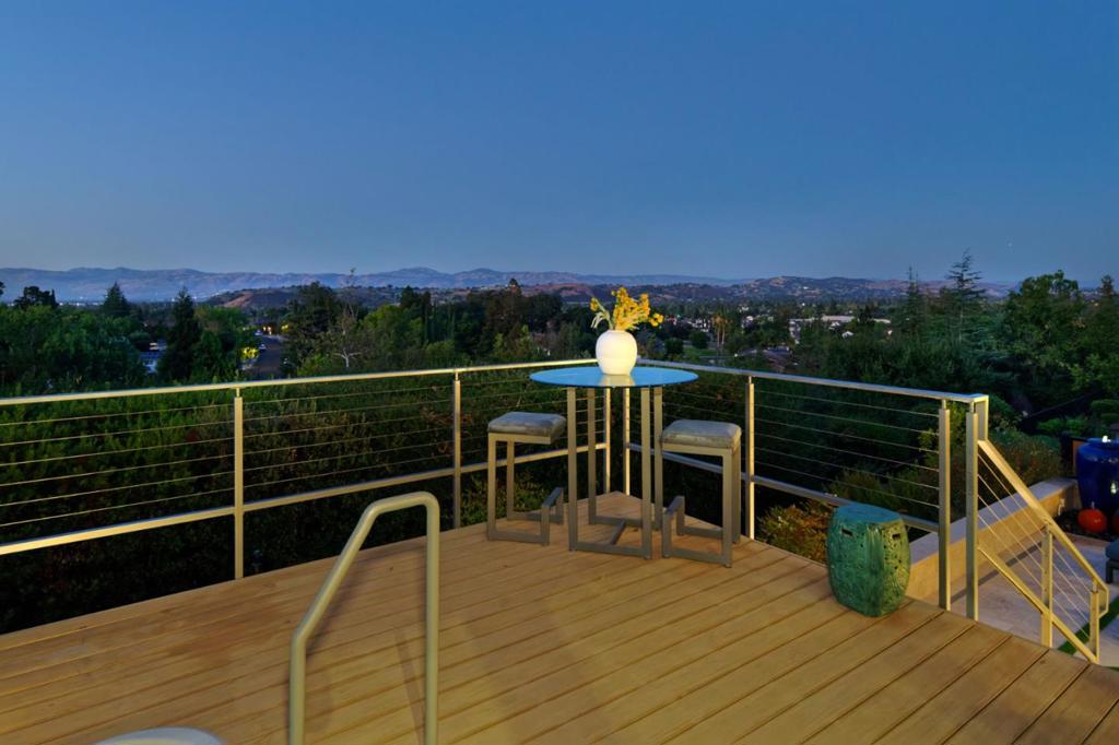 main property photo 64