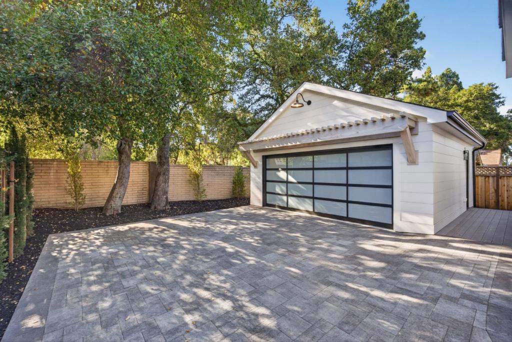 main property photo 65