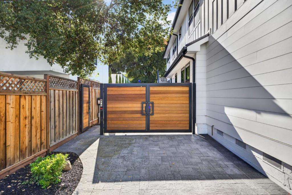main property photo 66