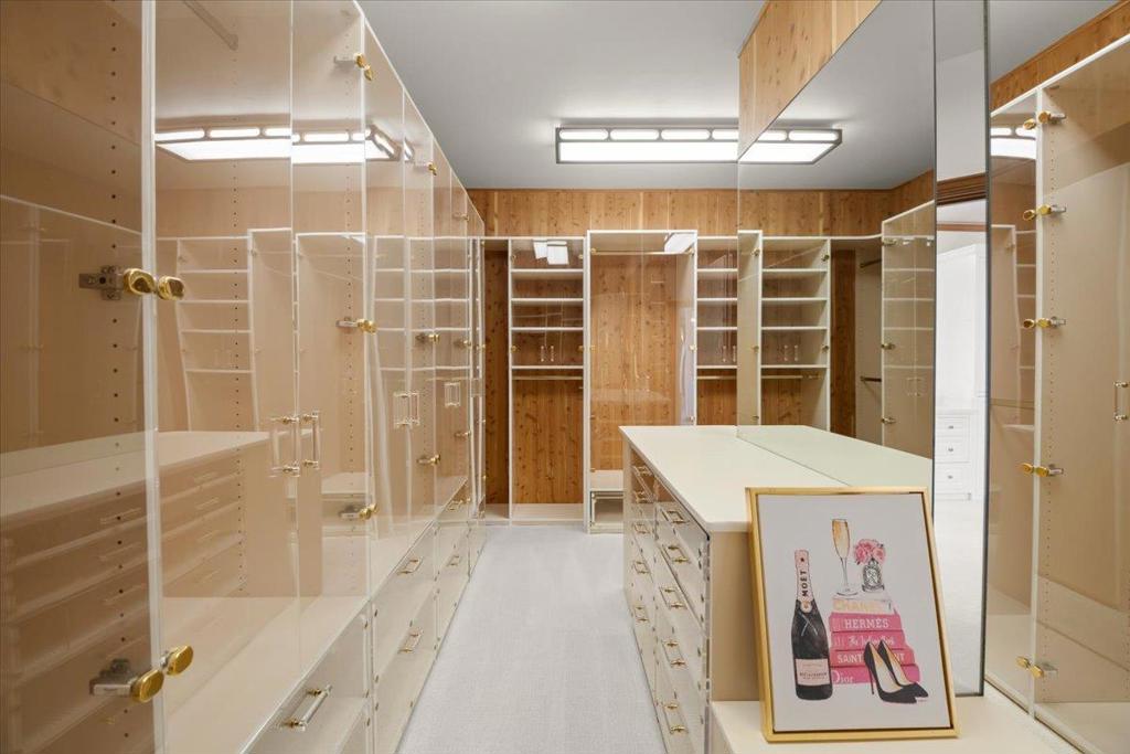 main property photo 114