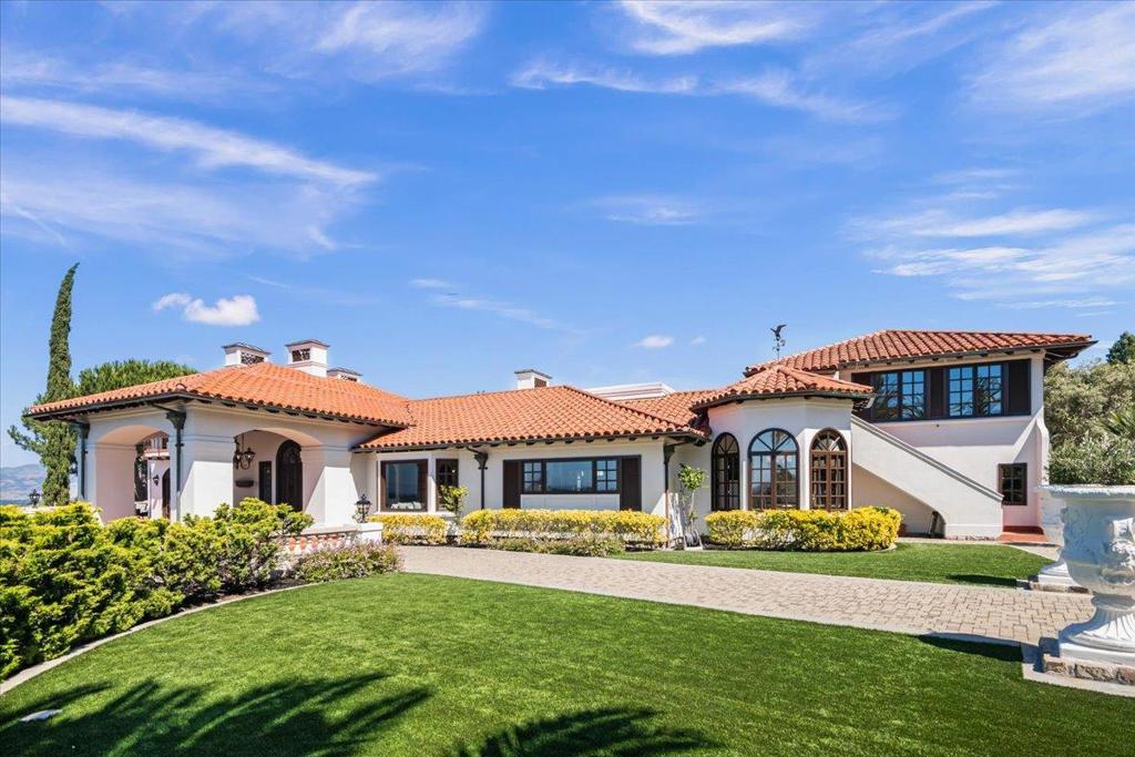 main property photo 17