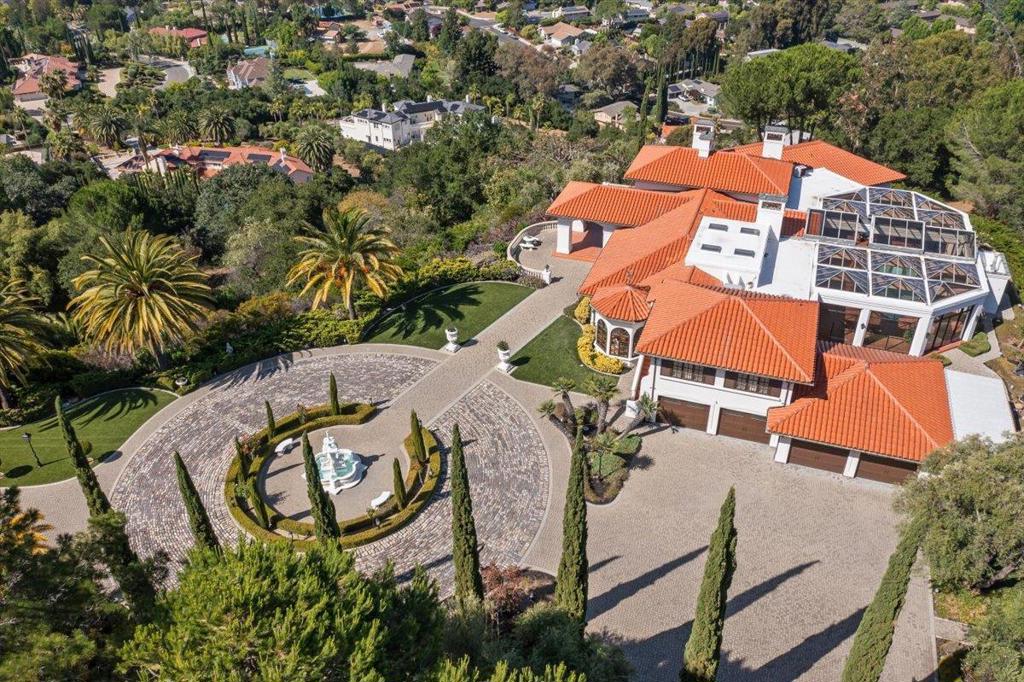 main property photo 37