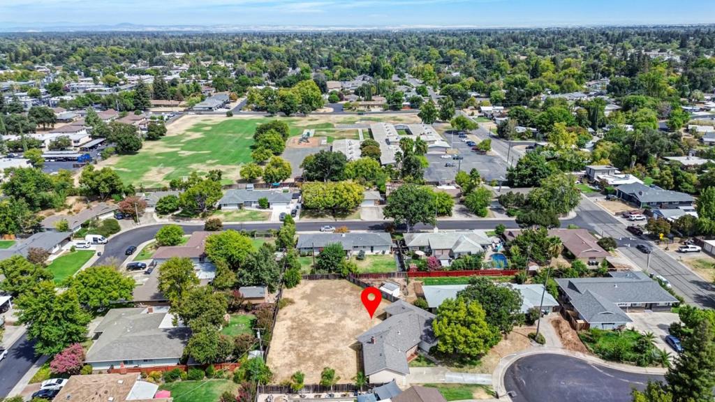 main property photo 41