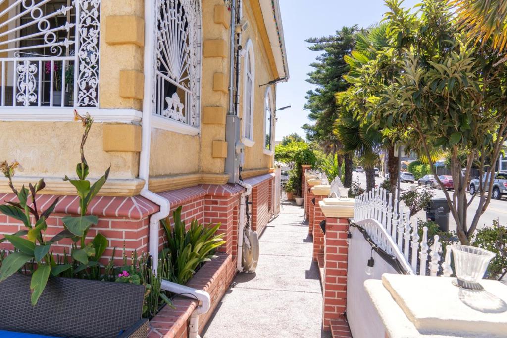 main property photo 39