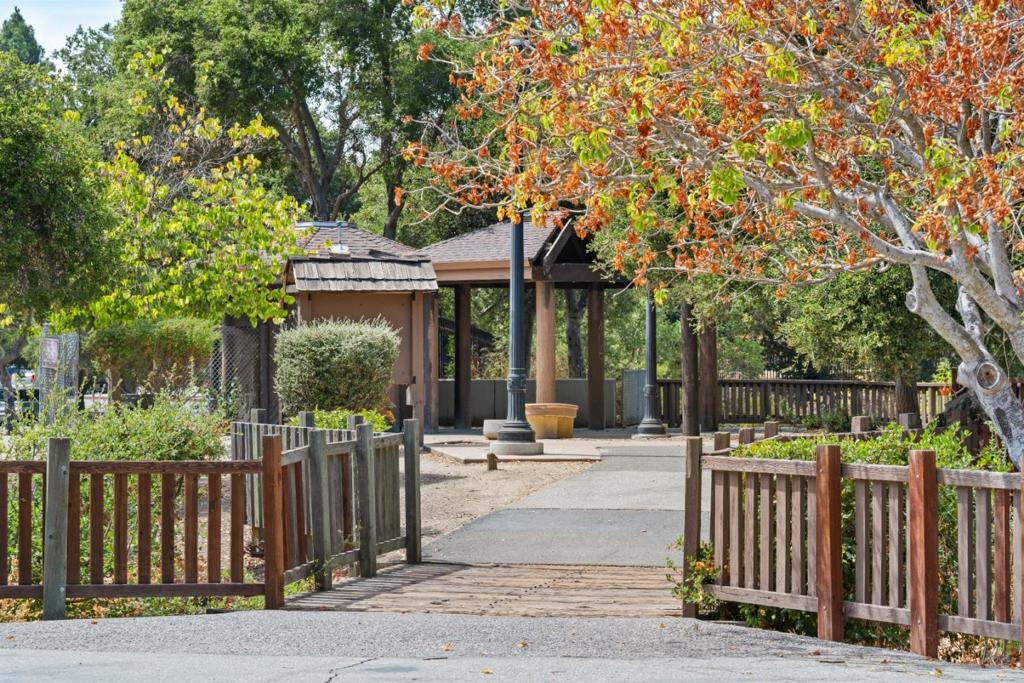 main property photo 57