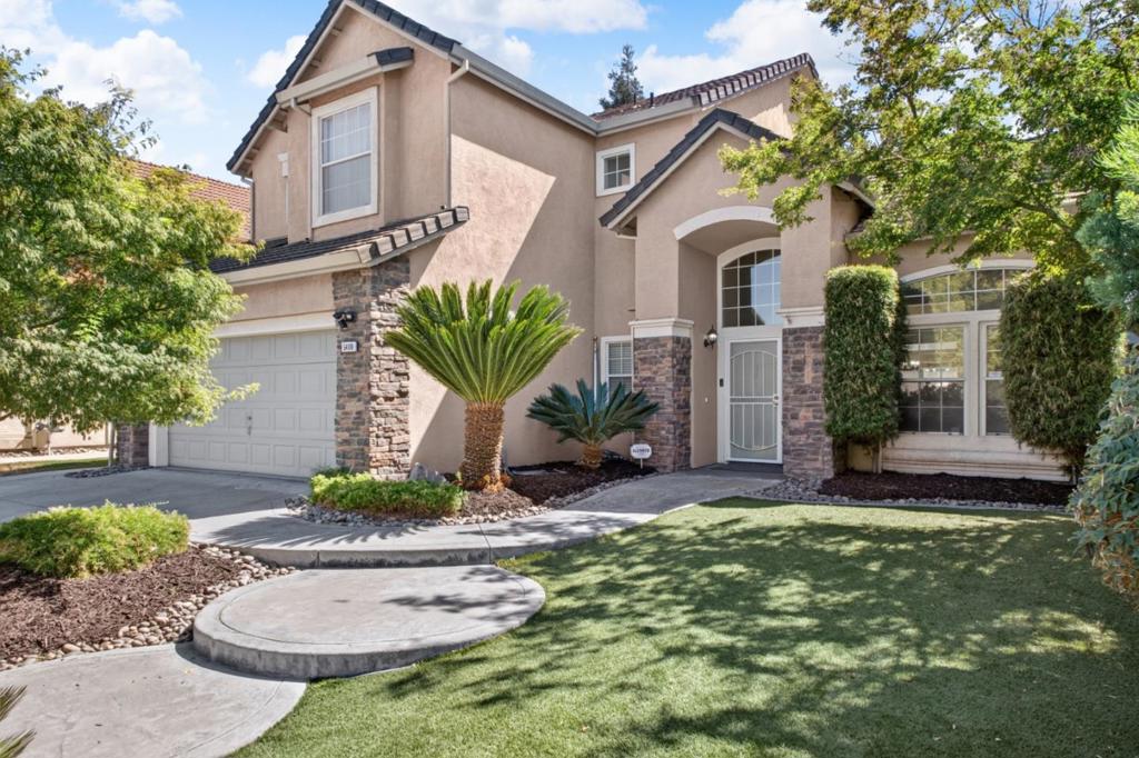 main property photo 2