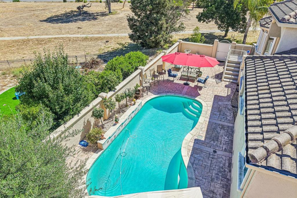 main property photo 46
