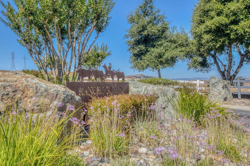main property photo 65