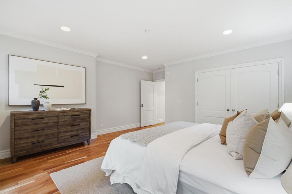 main property photo 66