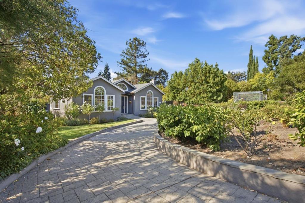 main property photo 78
