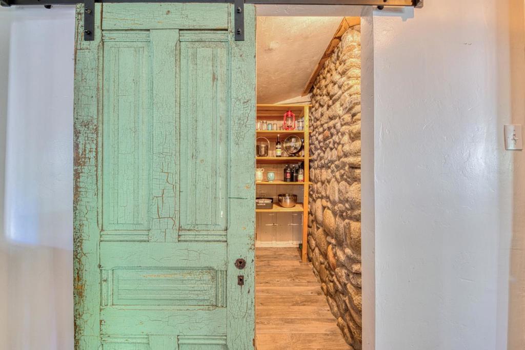main property photo 15