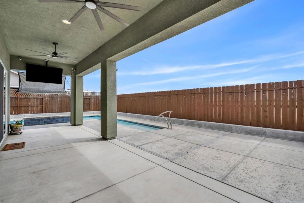main property photo 52