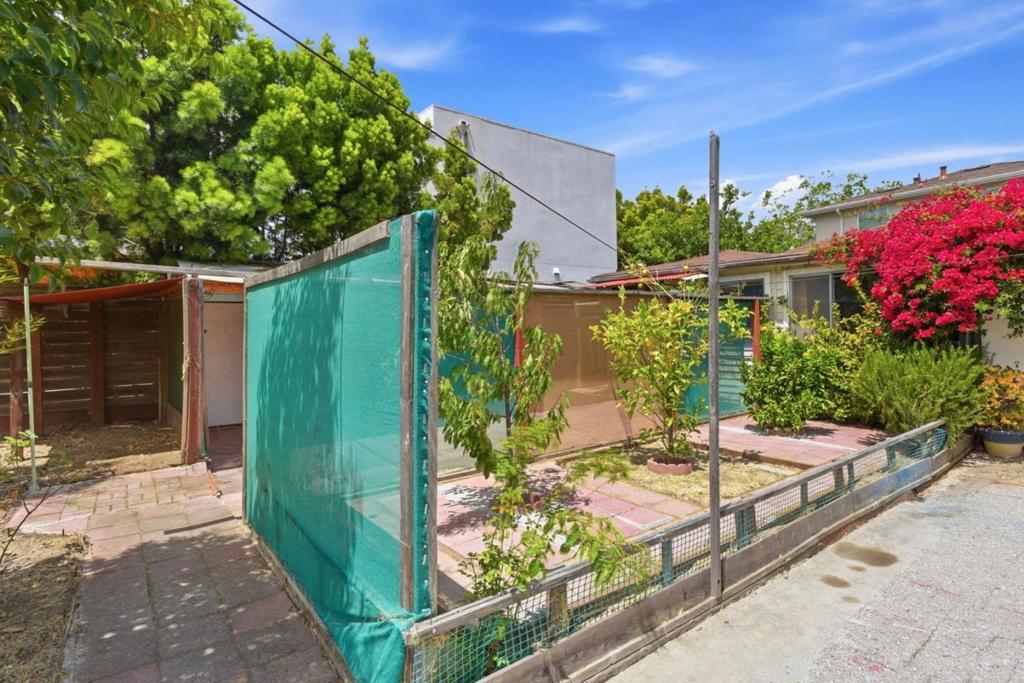 main property photo 70