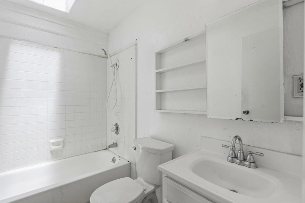 main property photo 64