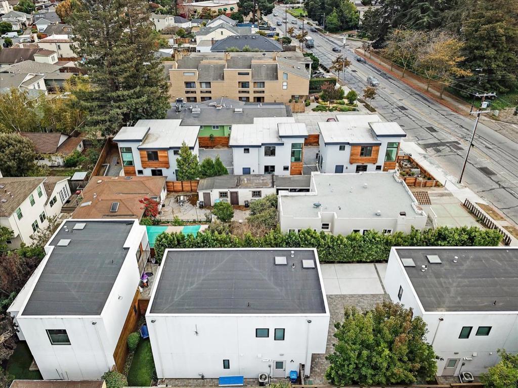 main property photo 79