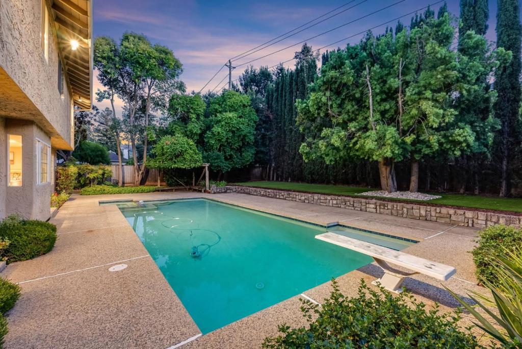 main property photo 64