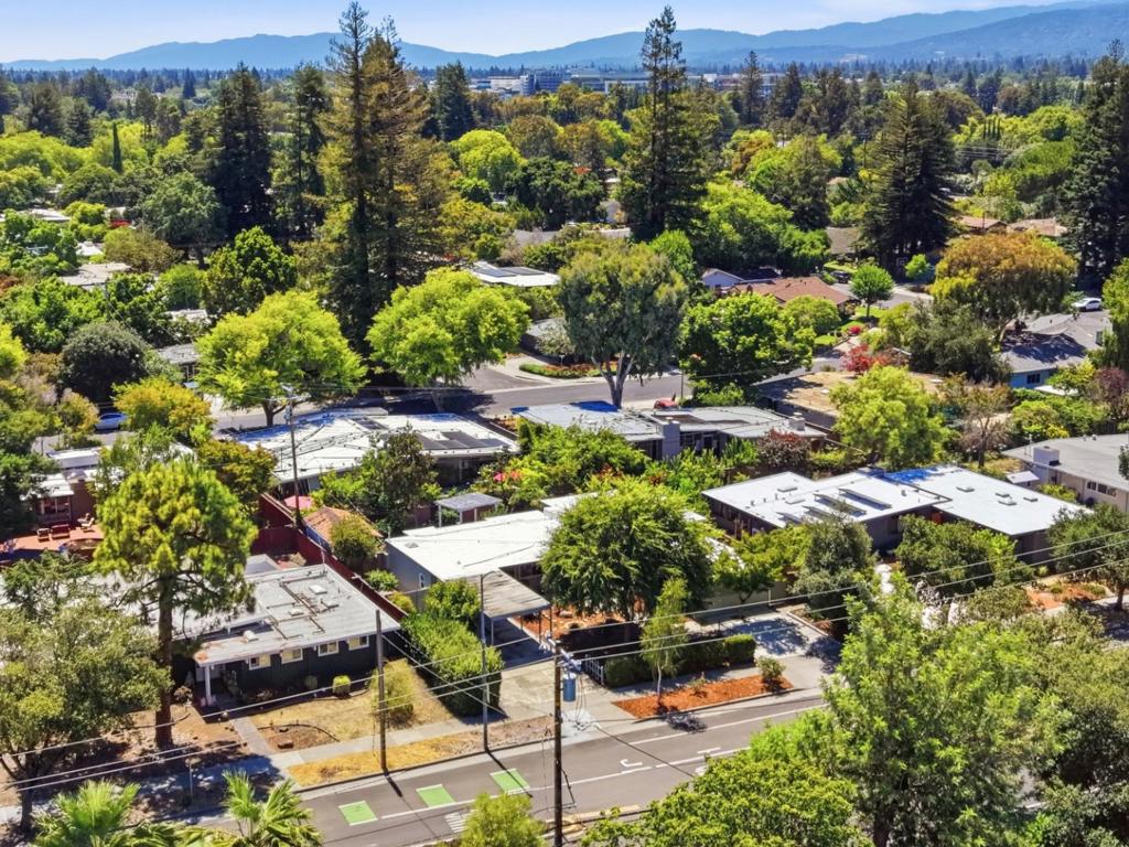 main property photo 70
