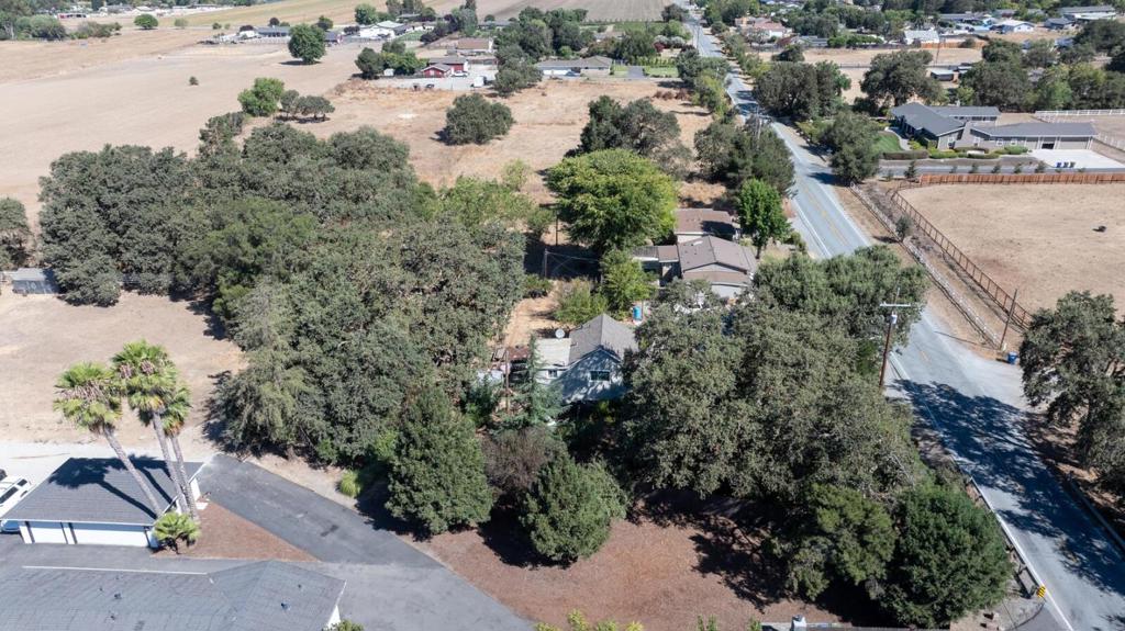 main property photo 74