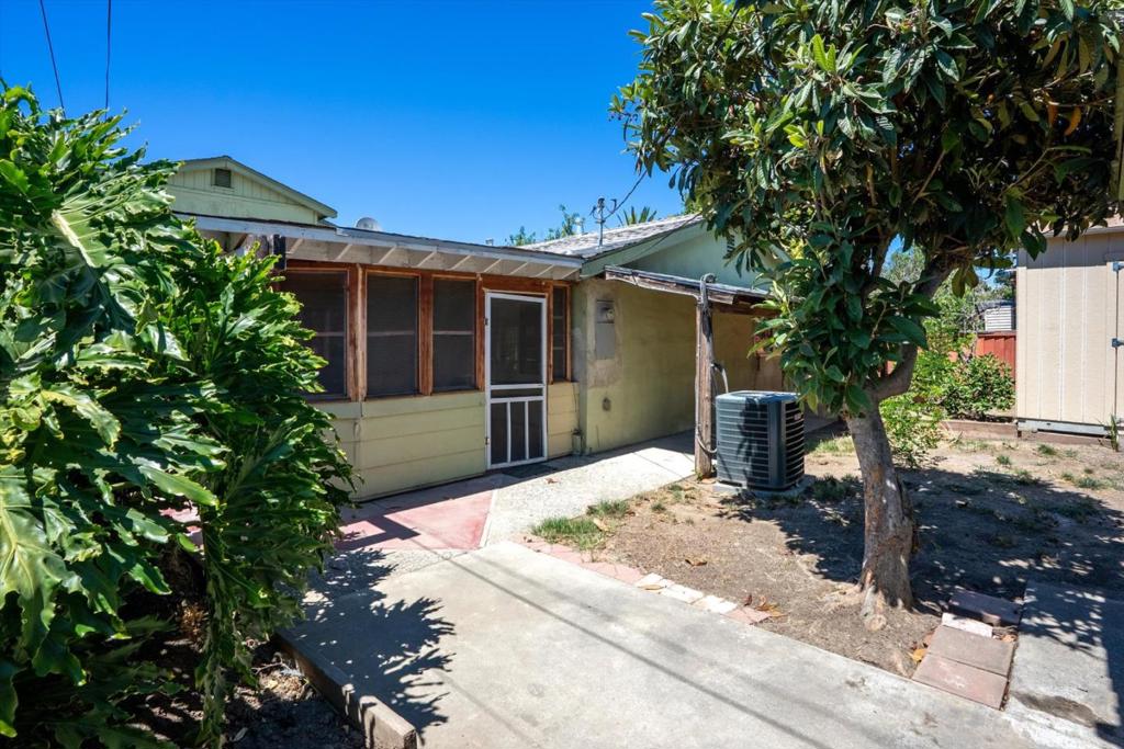 main property photo 24