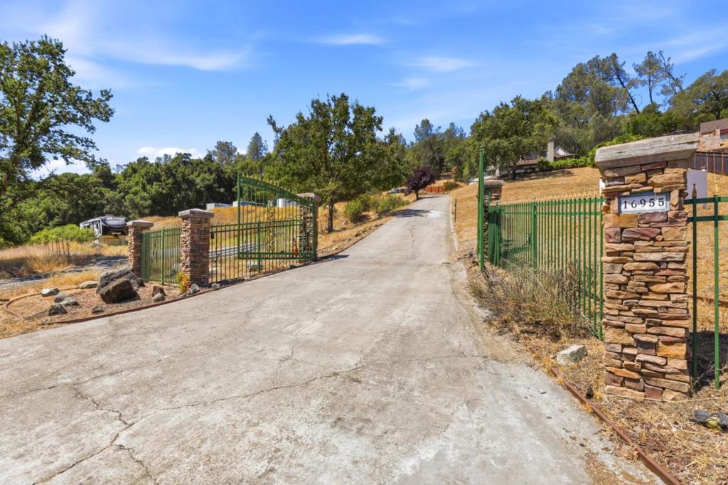 main property photo 60