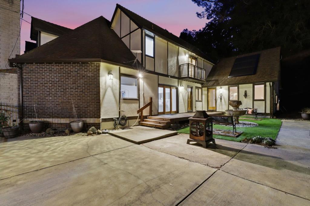 main property photo 77