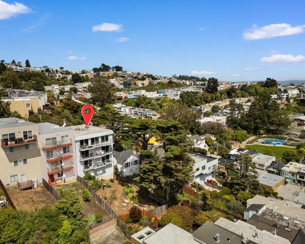 main property photo 78